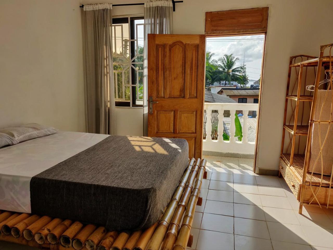 Serenity Haven Lodge Busua 외부 사진