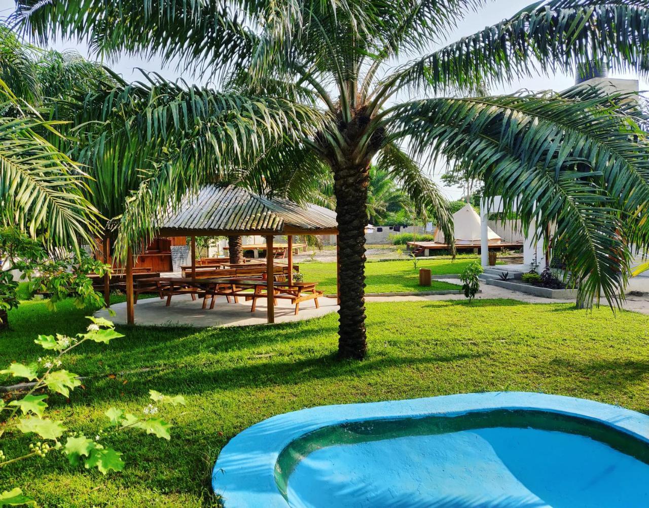 Serenity Haven Lodge Busua 외부 사진